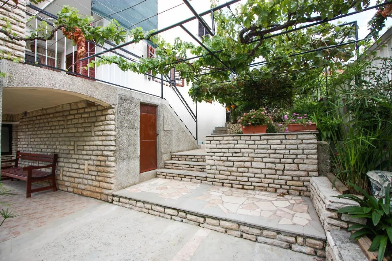 Apartman Zana Trogir 0*,